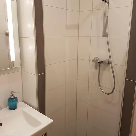 Schweizer Stubb Otel 3*