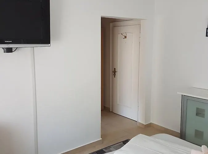 施维泽司图酒店 3* 凯撒斯劳滕